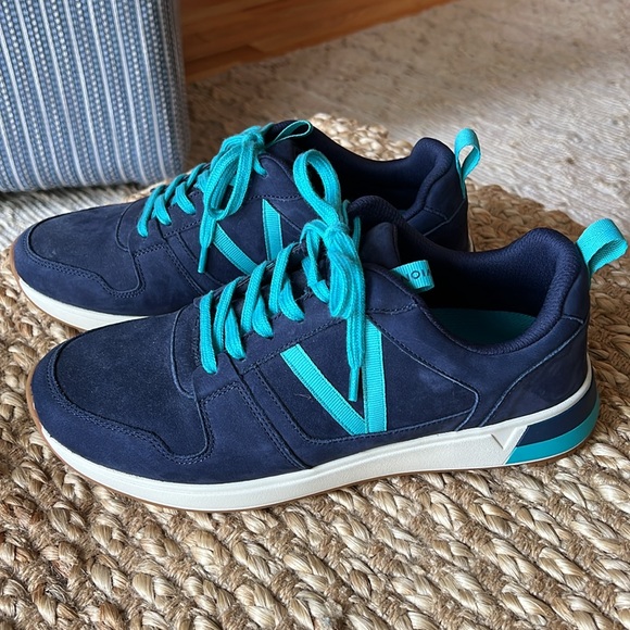 Vionic Rechelle lace up sneakers - Picture 3 of 10